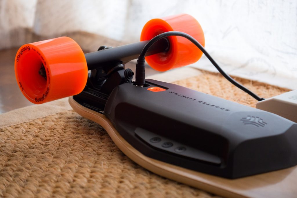 boosted-electric-skateboard-charging-charger