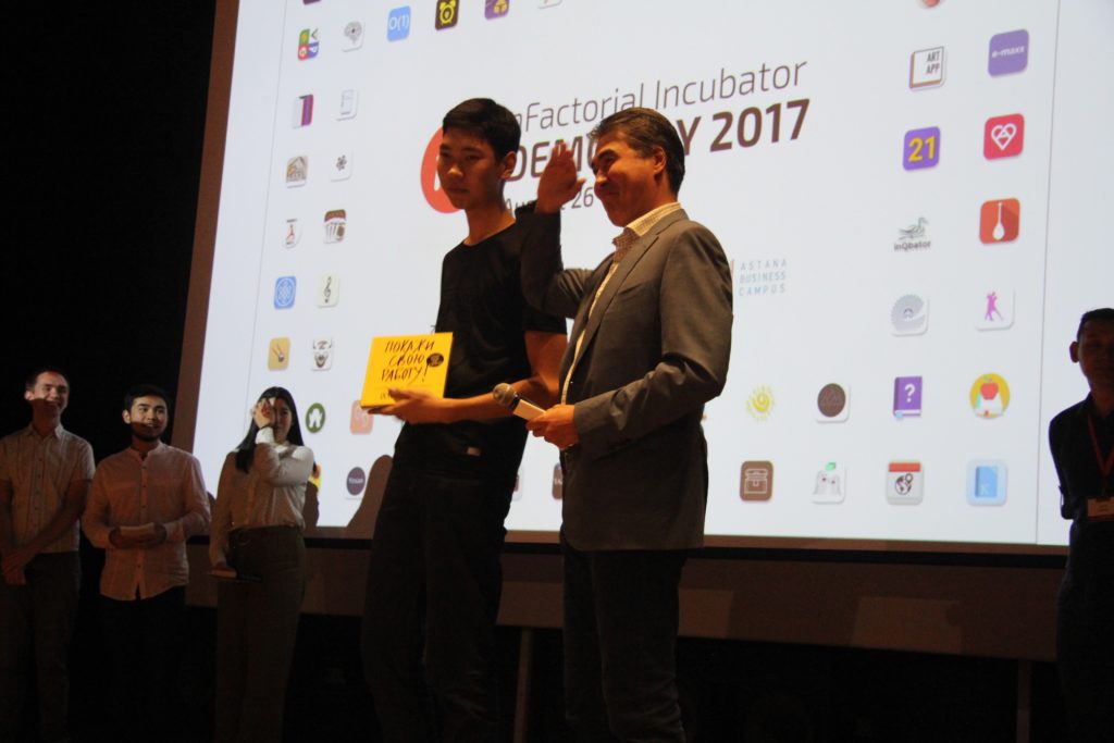 nfactorial_vainqueur