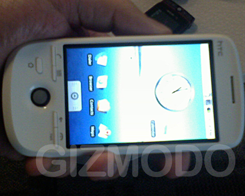 Android : le HTC G2 chez SFR d&rsquo;ici le 15 mars ?