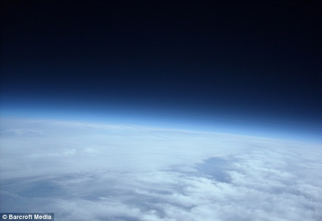 Ils prennent des photos de la stratosphère avec un appareil à 60 euros