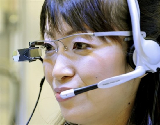 Au Japon, des lunettes permettent de traduire en direct