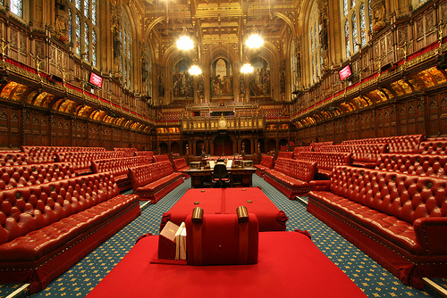 La riposte graduée votée par la Chambre des Lords en Grande-Bretagne