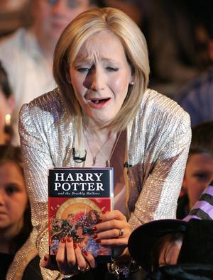 JK Rowling ne s&rsquo;oppose plus à l&rsquo;e-book pour préserver Harry Potter
