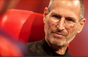 Steve Jobs soutient la presse pour éviter « une nation de blogueurs »