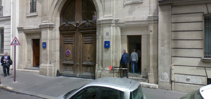 Grève de la faim devant les bureaux de Google France