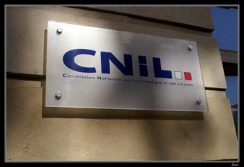 La CNIL conteste toute naïveté face au cloud américain et la NSA