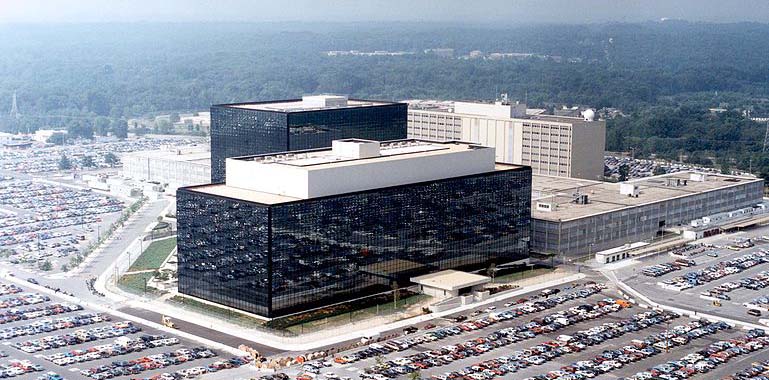La NSA collecte des centaines de millions de SMS dans le monde