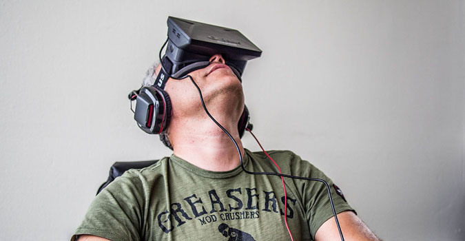 Facebook mise sur la réalité virtuelle en achetant Oculus VR