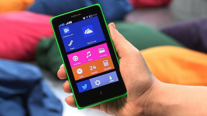 Le Nokia X sous Android disponible en France le 7 avril