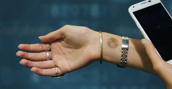 Motorola présente un tatouage NFC, en attendant la pilule