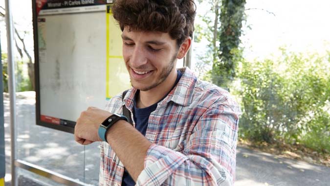 [IFA 2014] SmartBand Talk, bracelet connecté de Sony