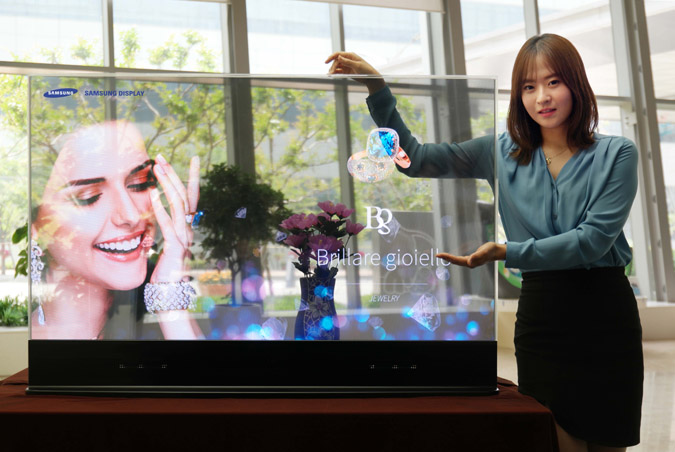 Samsung révèle un écran OLED transparent et un autre réfléchissant