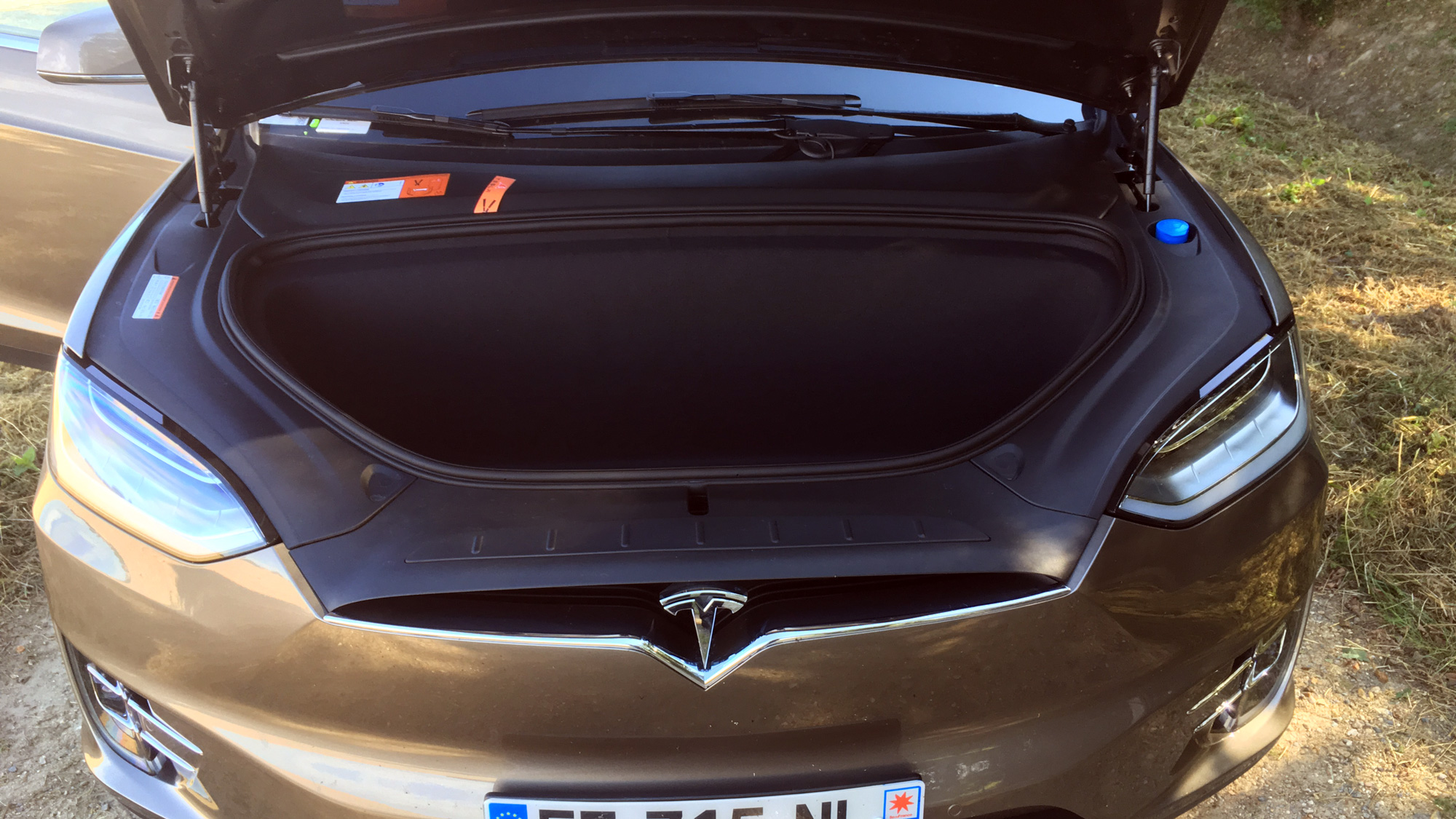 Tesla Model X Coffre Voiture Doublure Et Pare-chocs Rabat
