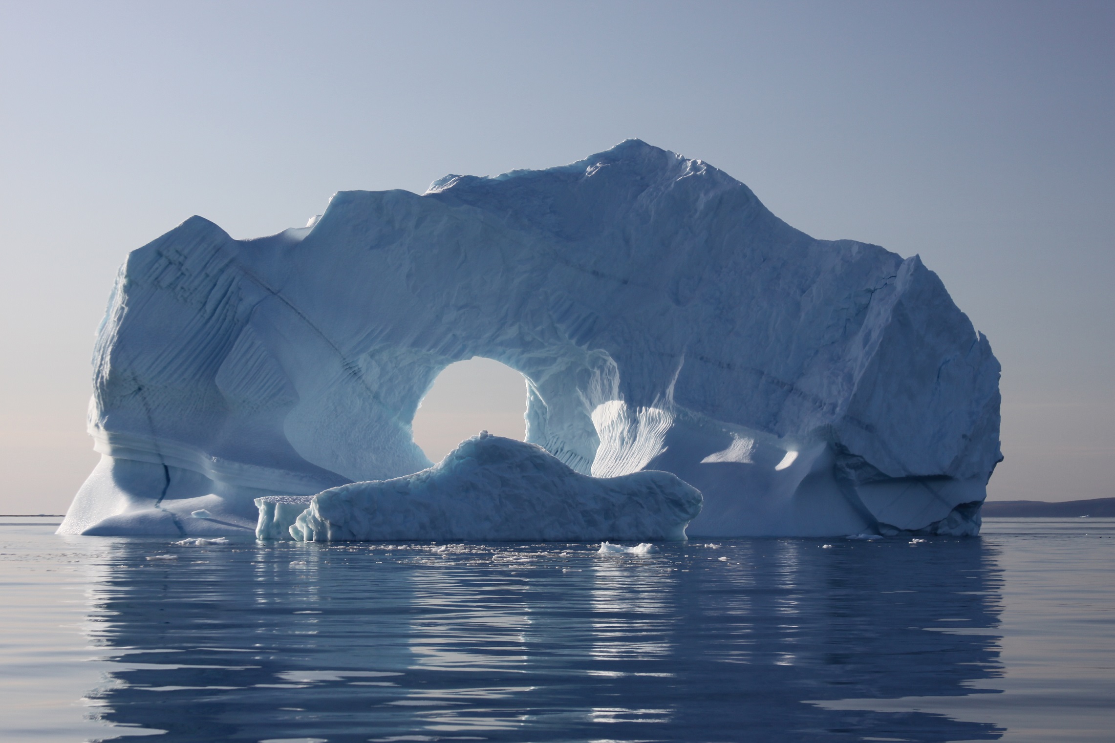 un-iceberg-colossal-s-appr-te-se-d-tacher-de-l-antarctique-sciences