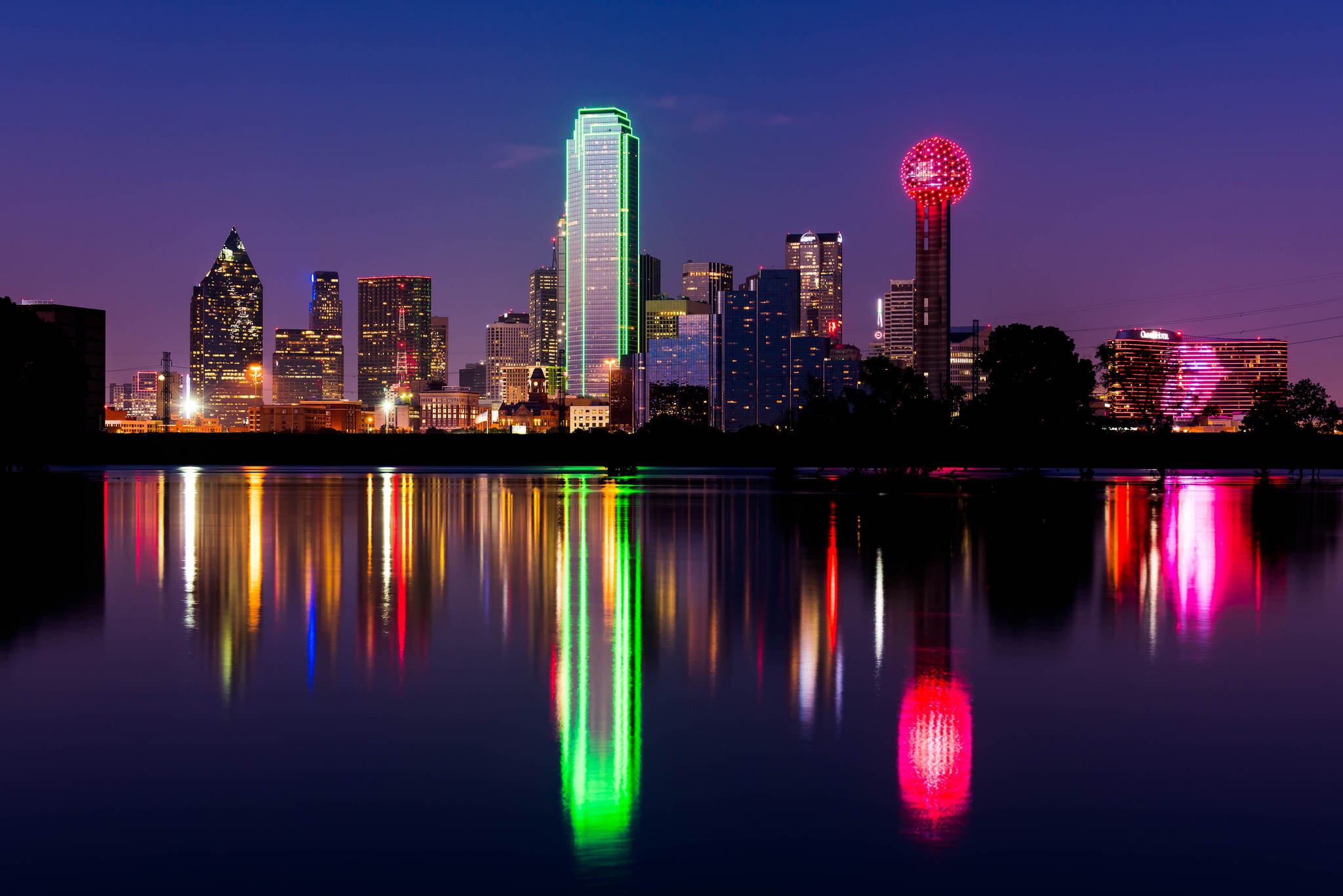 Un hacker déclenche toutes les sirènes d'urgence de Dallas, les