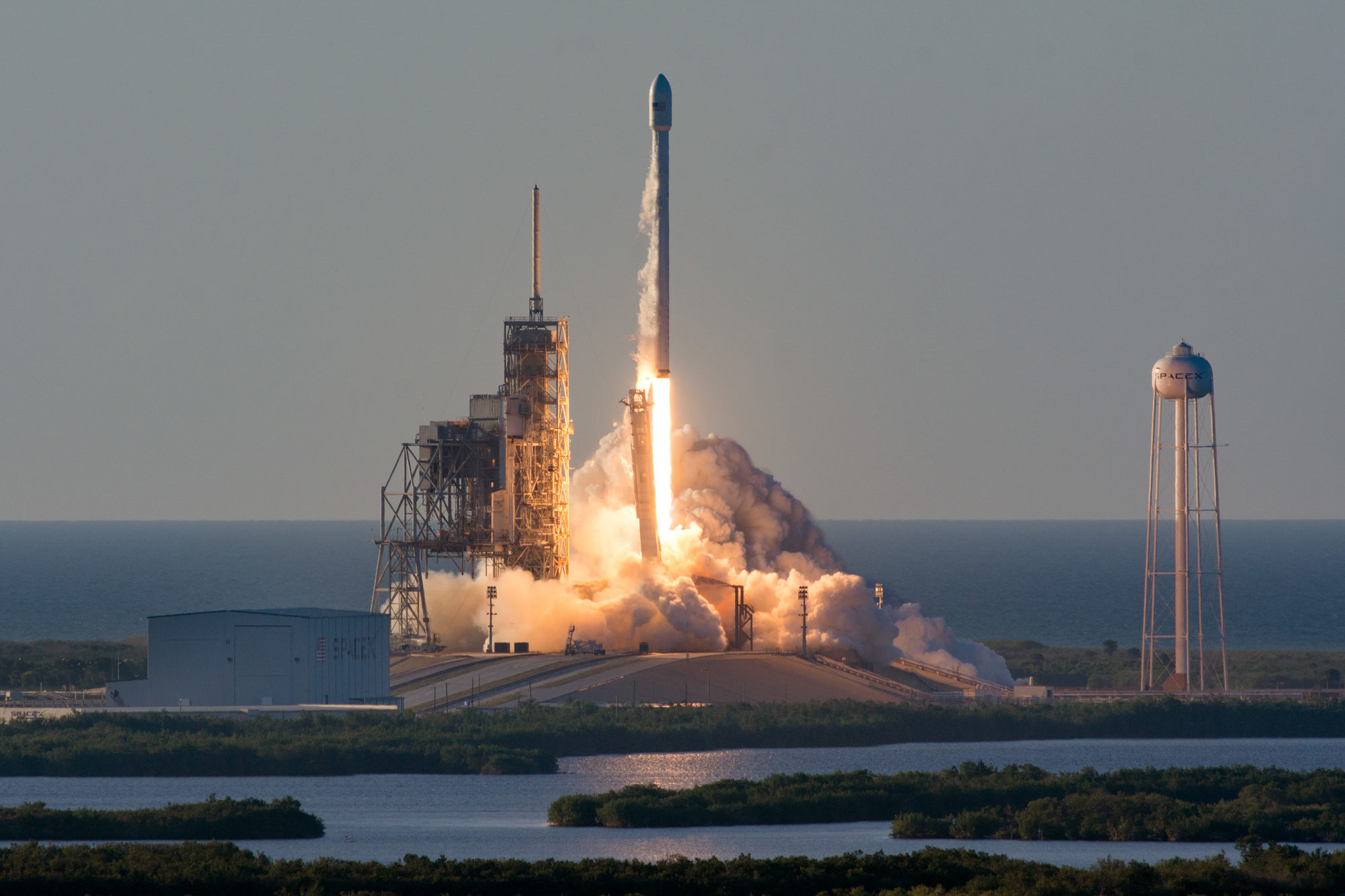 SpaceX fusée lanceur