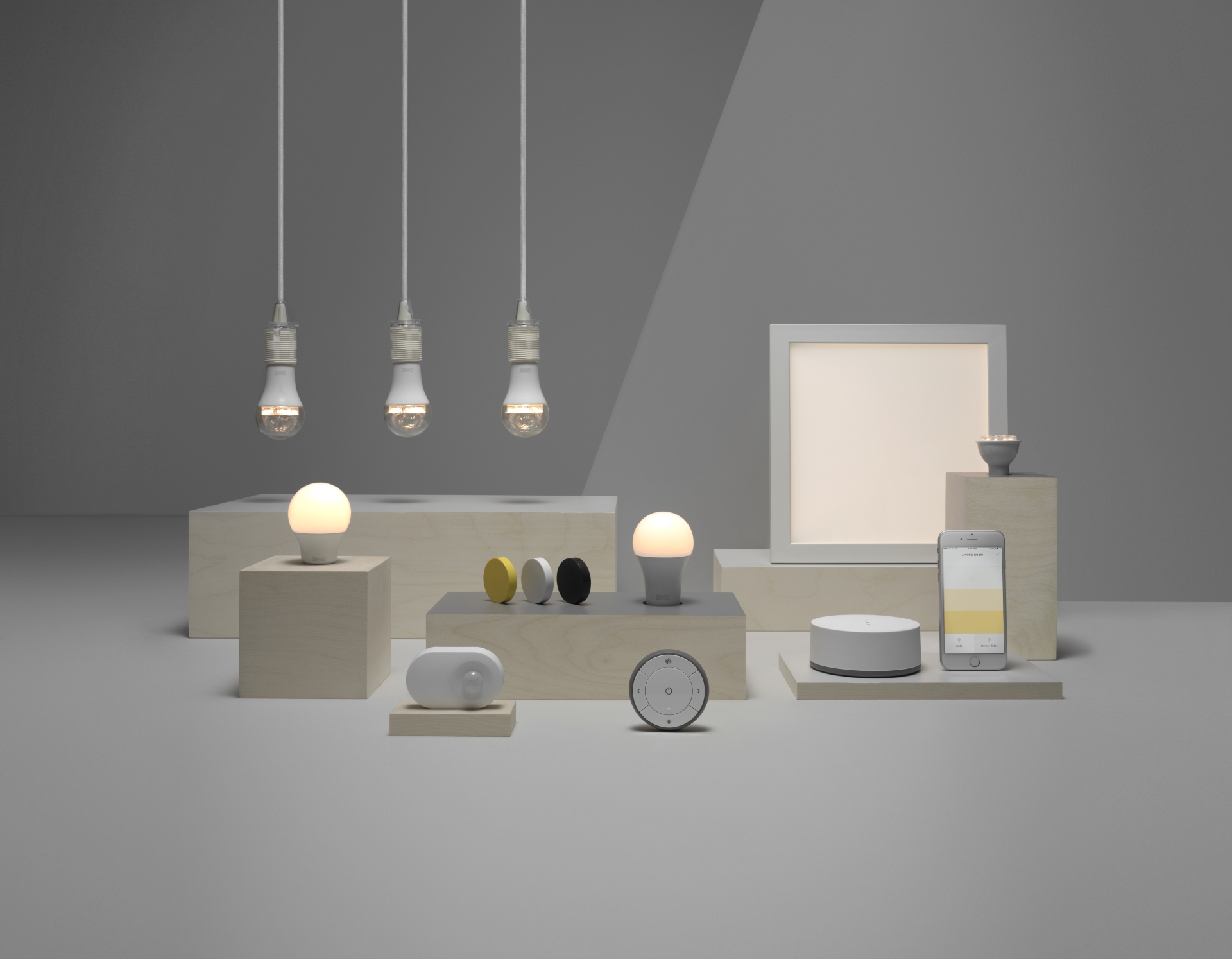 Philips Connectées Ampoules Bien HueLifxComment Ses Choisir 4j3ARqL5