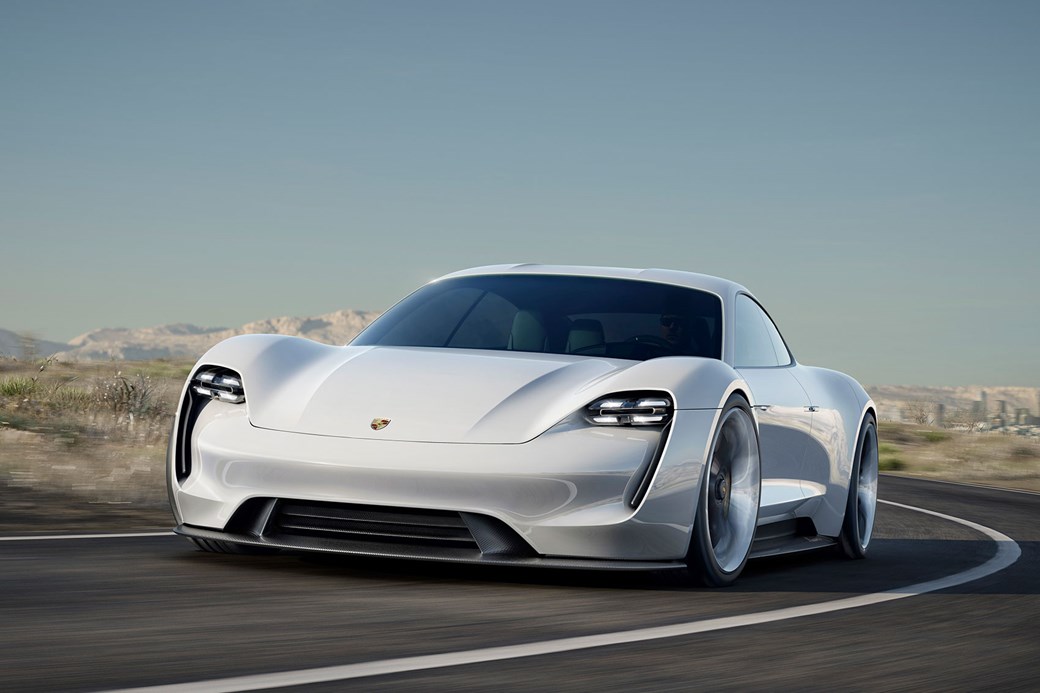 https://www.numerama.com/content/uploads/2017/09/2porschemissione.jpg