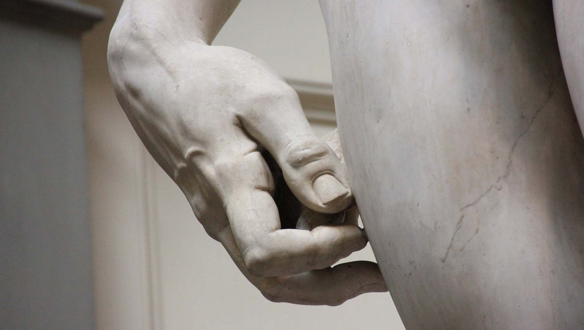 statue-marbre-david-michel-ange