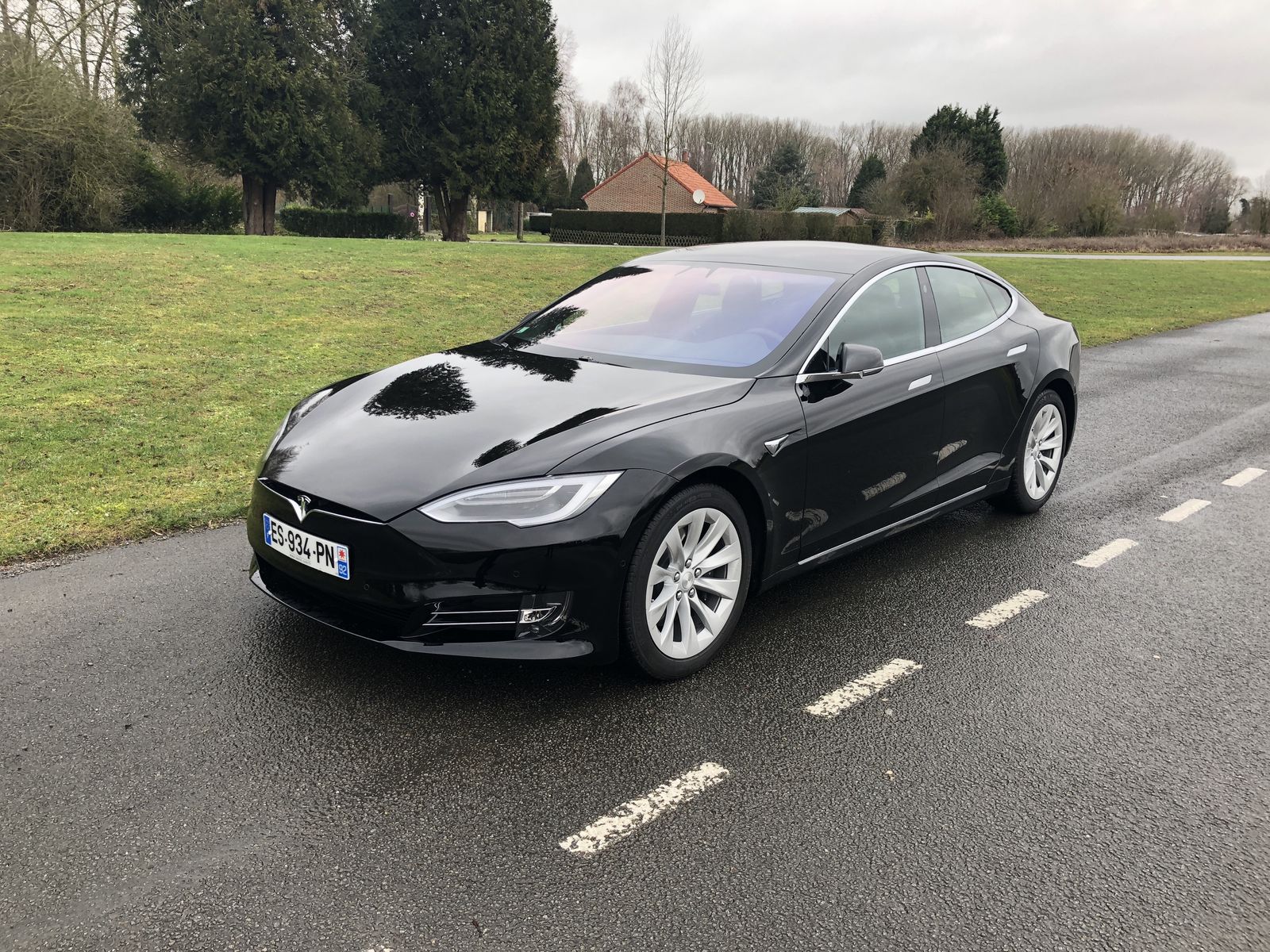 The Tesla Model S And Model X Could Have A New Battery In