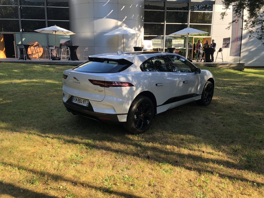  Essai de la Jaguar I-Pace : Tesla n’est plus tout seul ! By Numerama.com Img_1025-1024x768