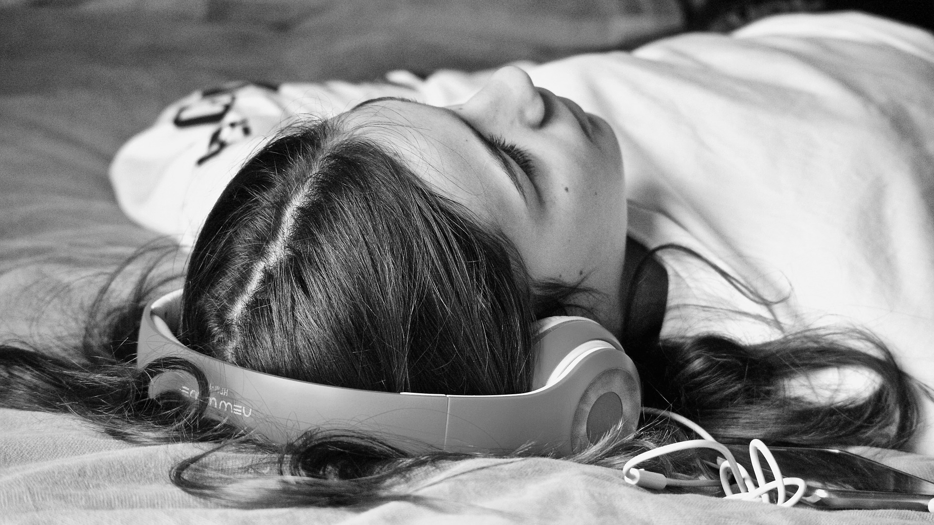 Le bruit blanc peut aider à s'endormir, mais on ne sait toujours pas  pourquoi - Numerama