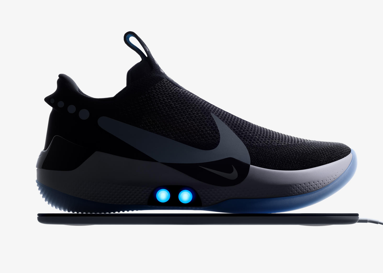 Le futur de la chaussure selon Nike une basket connectée, auto