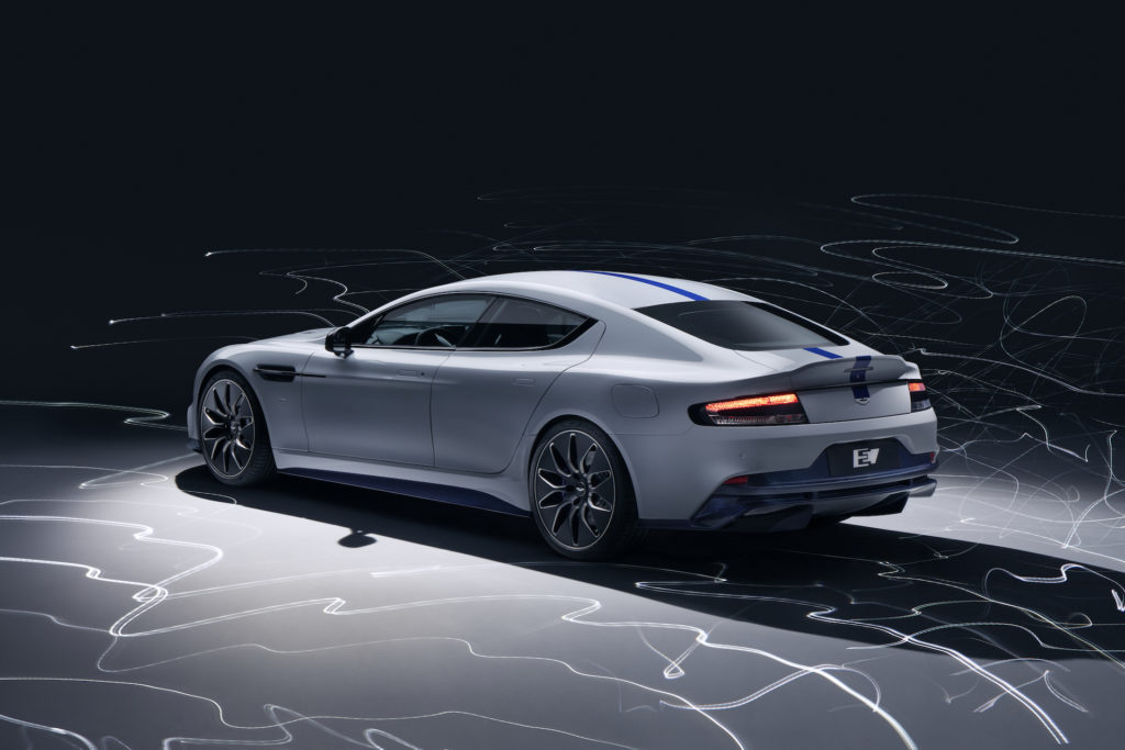 Aston Martin vient de dévoiler la Rapide E, sa magnifique berline