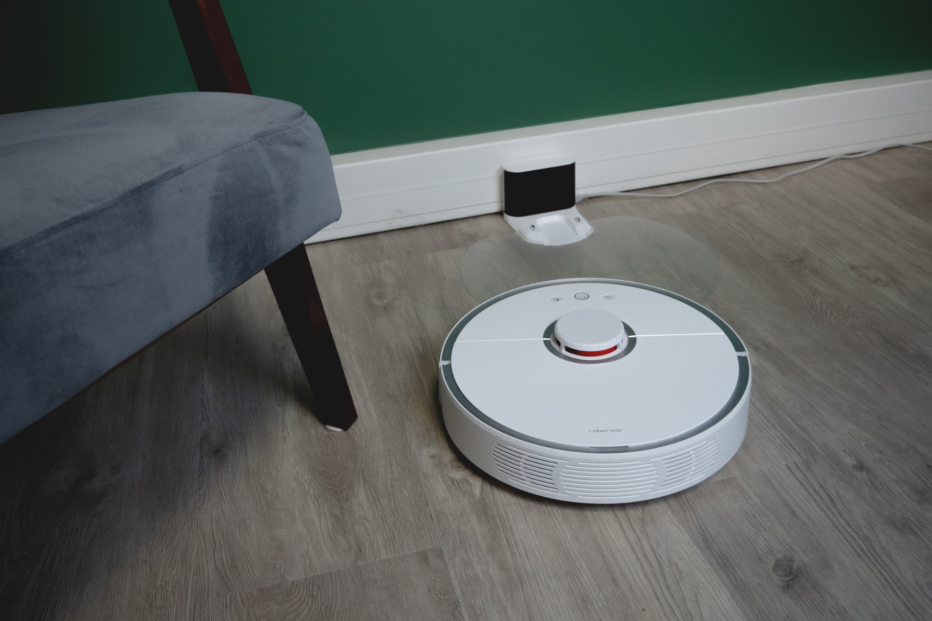 Roborock S5 : on a laissé un aspirateur robot à 400 euros faire le ménage  chez nous - Numerama