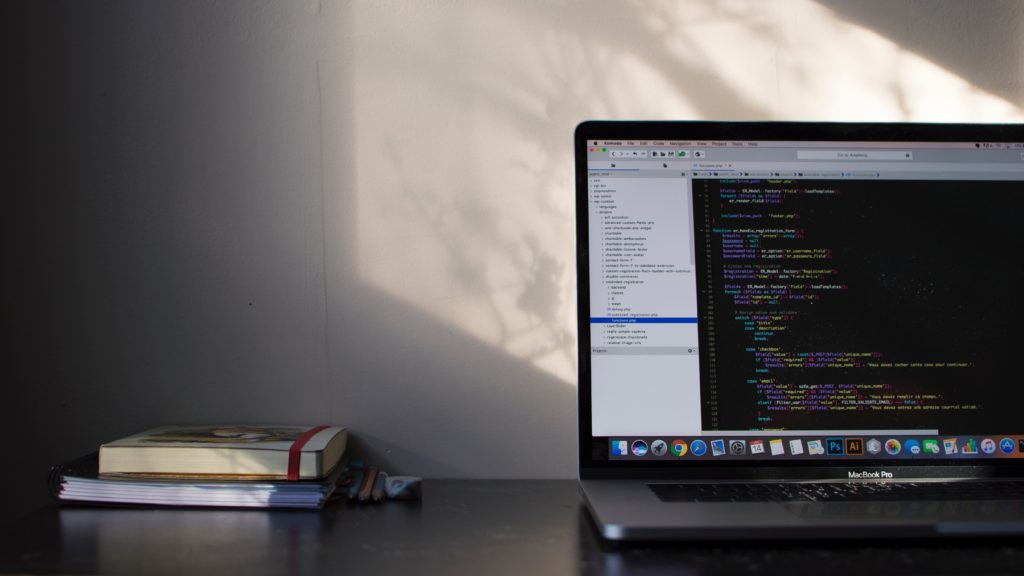 [Image: editeur-code-macbook-1024x576.jpg]
