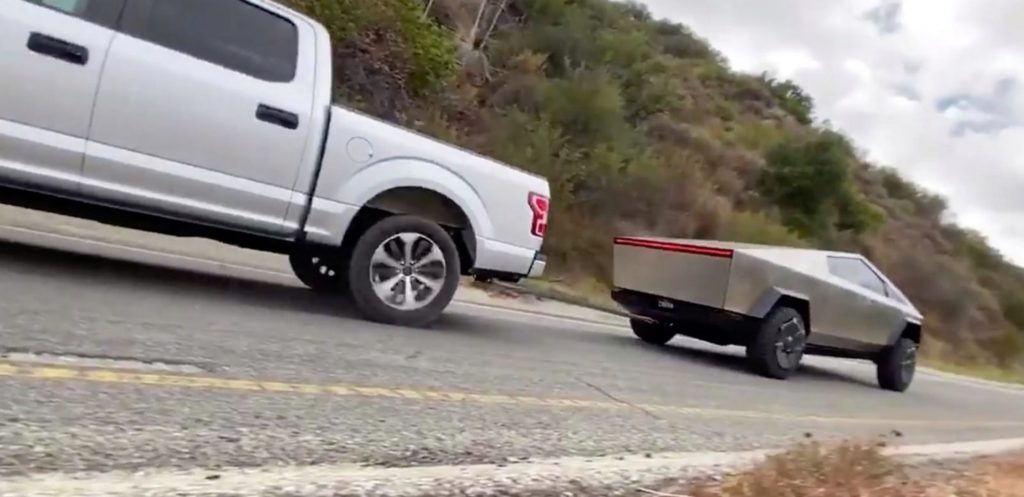 Désolé Elon Musk, le clash entre le Cybertruck et le Ford ...