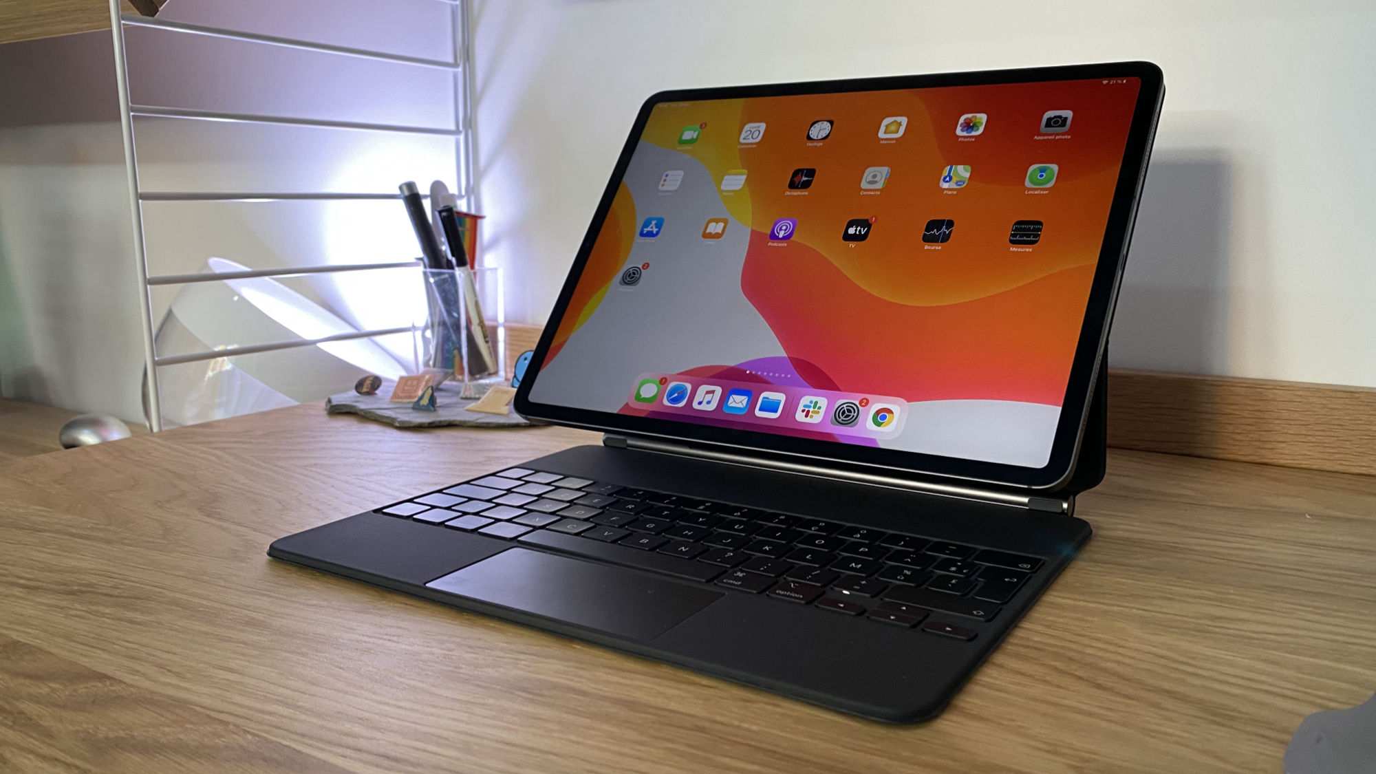 Magic Keyboard : nos premières impressions sur le clavier censé  révolutionner l'iPad Pro - Numerama