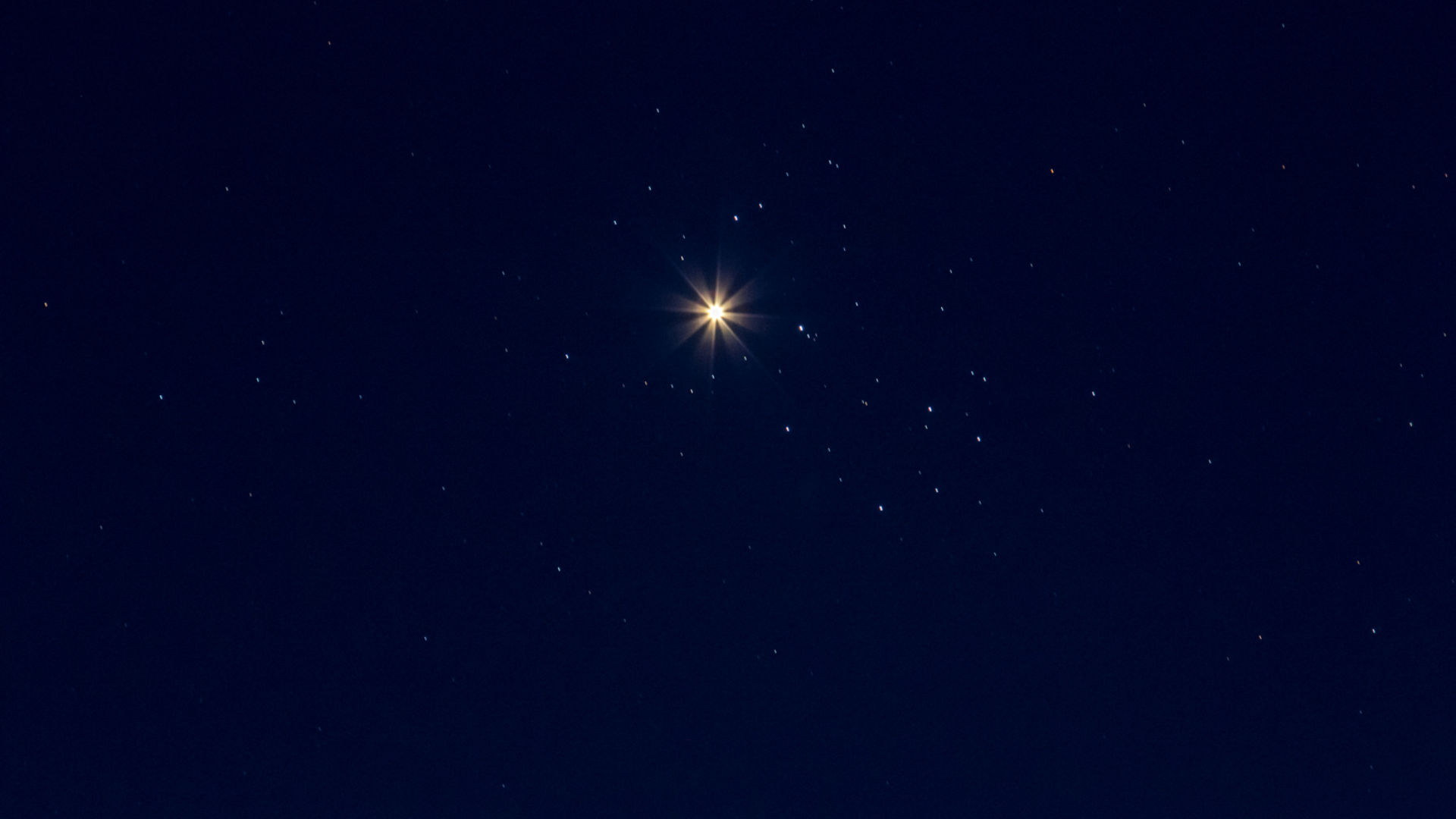 Pourquoi Vénus sembletelle si brillante en ce moment
