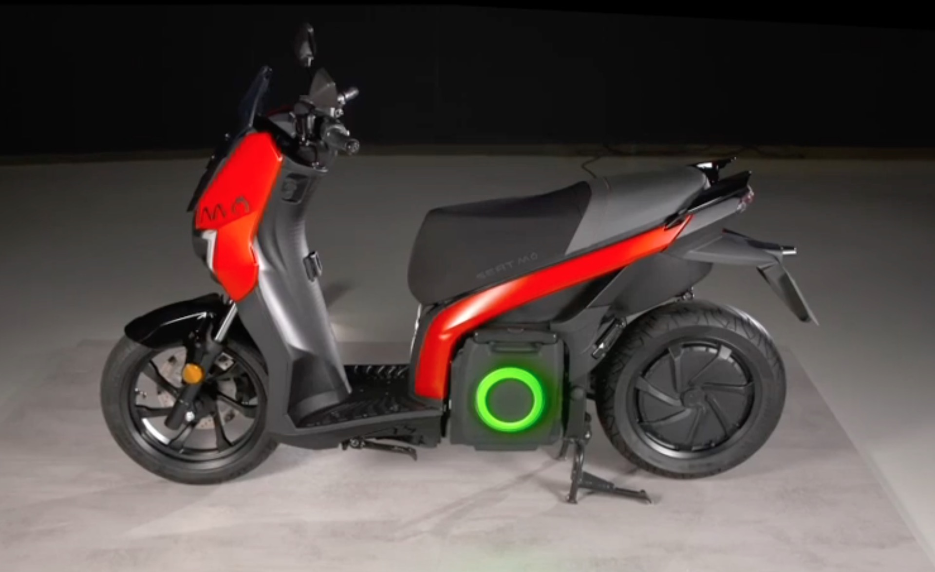 Le scooter électrique de Seat aura 125 km d'autonomie et une