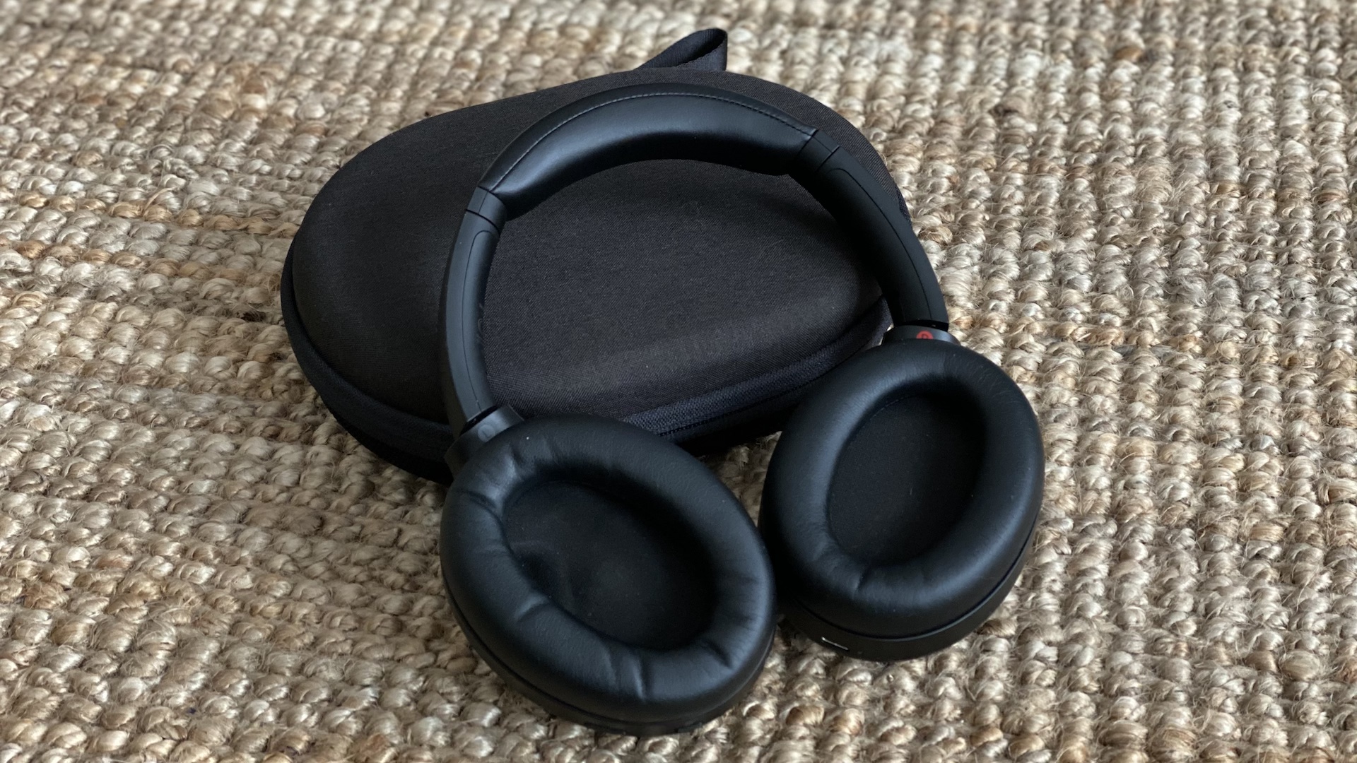 Casque audio à réduction de bruit Bluetooth Sony WH1000XM5 Noir