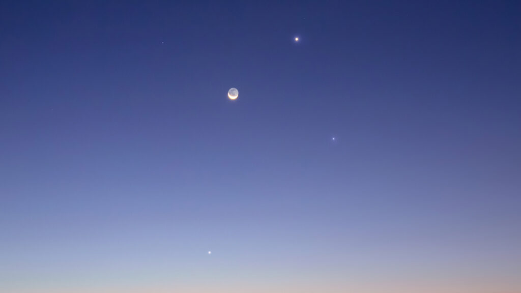 Photo of Mercure, Vénus et la Lune étaient en conjonction les 13 et 14 novembre