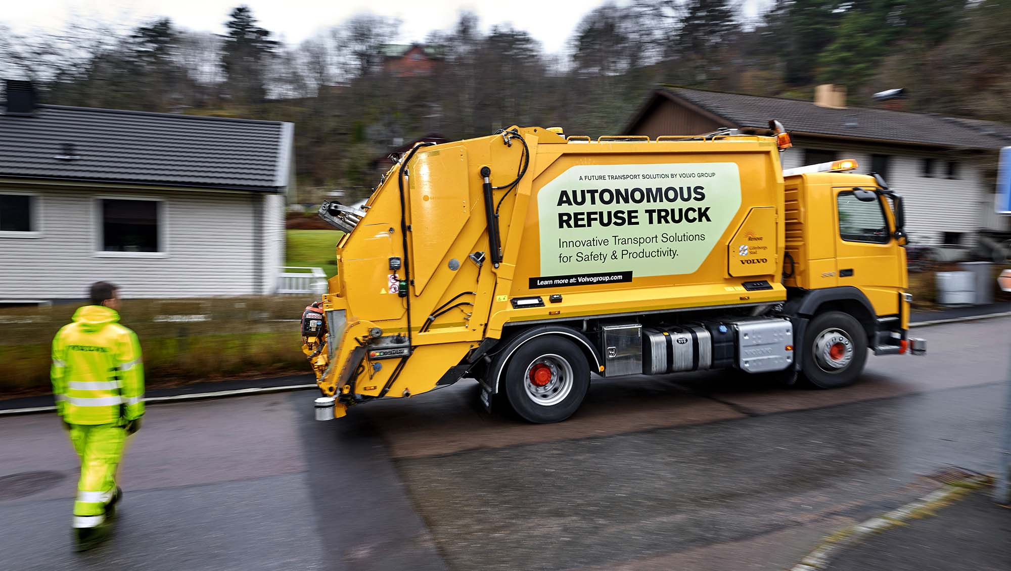 Volvo teste un camion poubelle autonome - Numerama