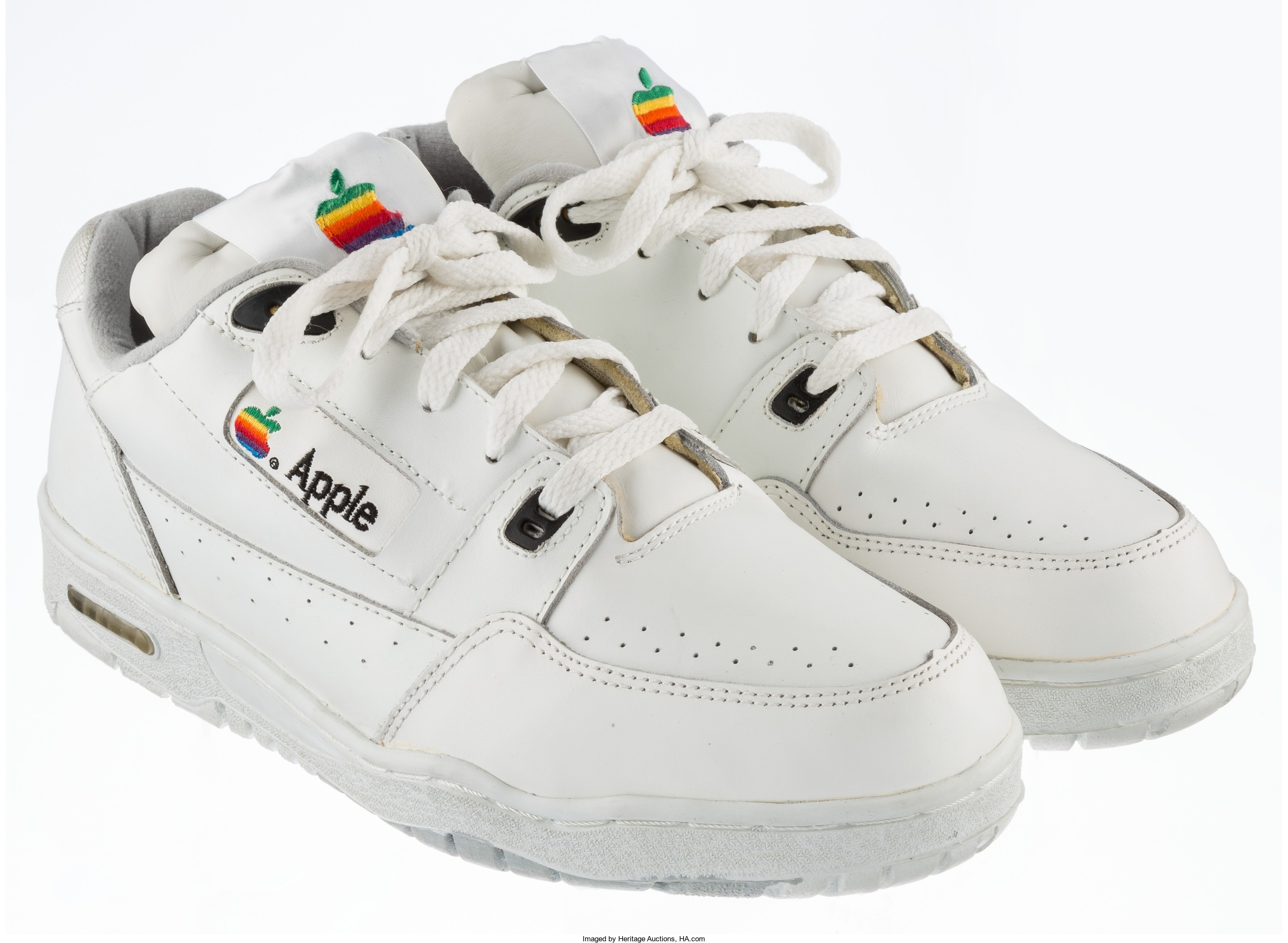 L'Apple mania a un prix ces sneakers à la pomme seront mises aux