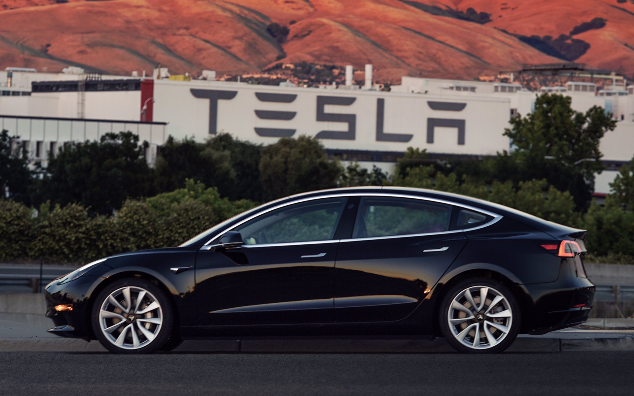 Tesla : Elon Musk affirme que le prix de l'Autopilote complet (FSD) augmentera tous les 2 à 4 mois