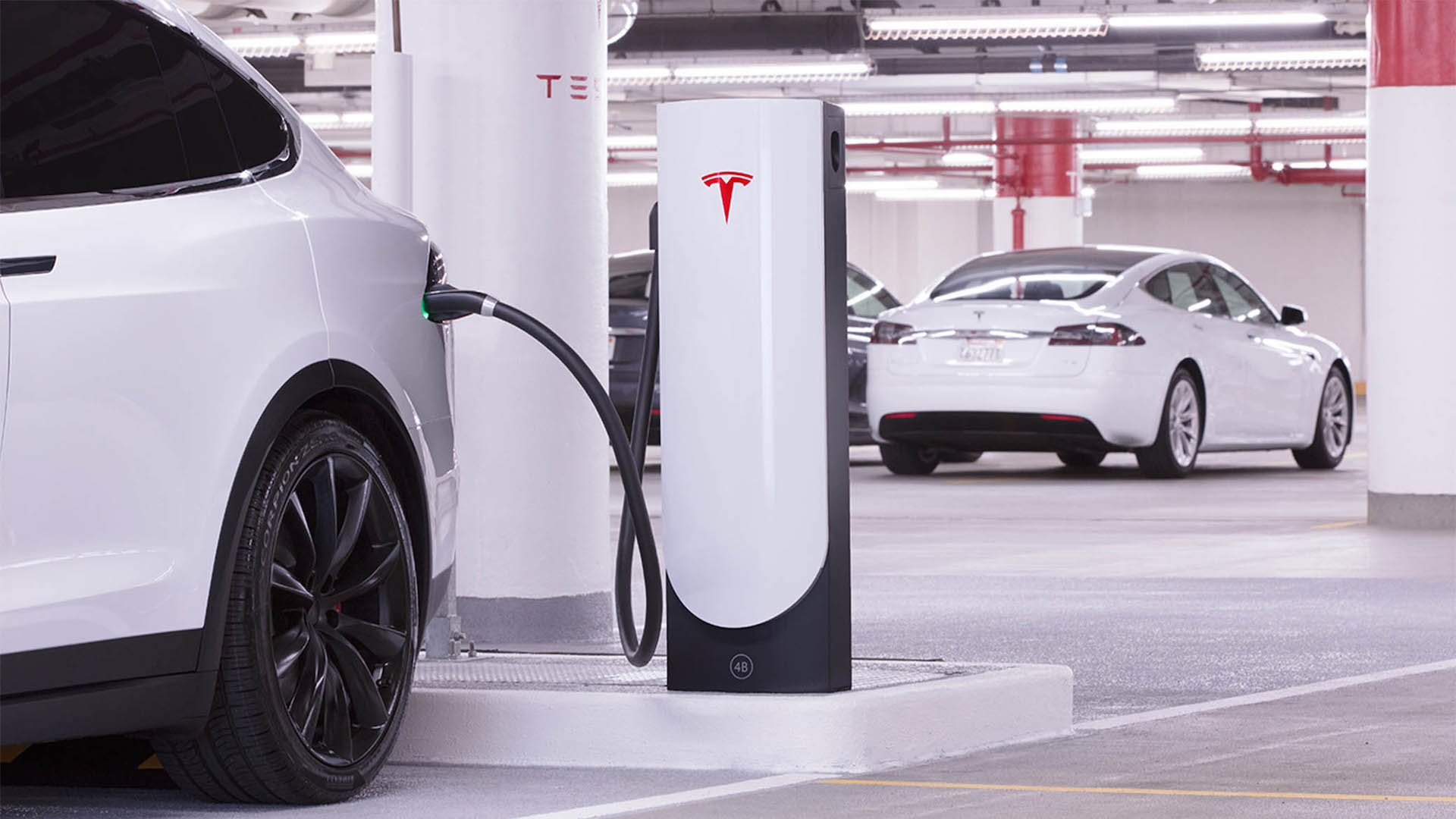 Recharger sa voiture électrique sur une borne Tesla devrait être facile -  Numerama