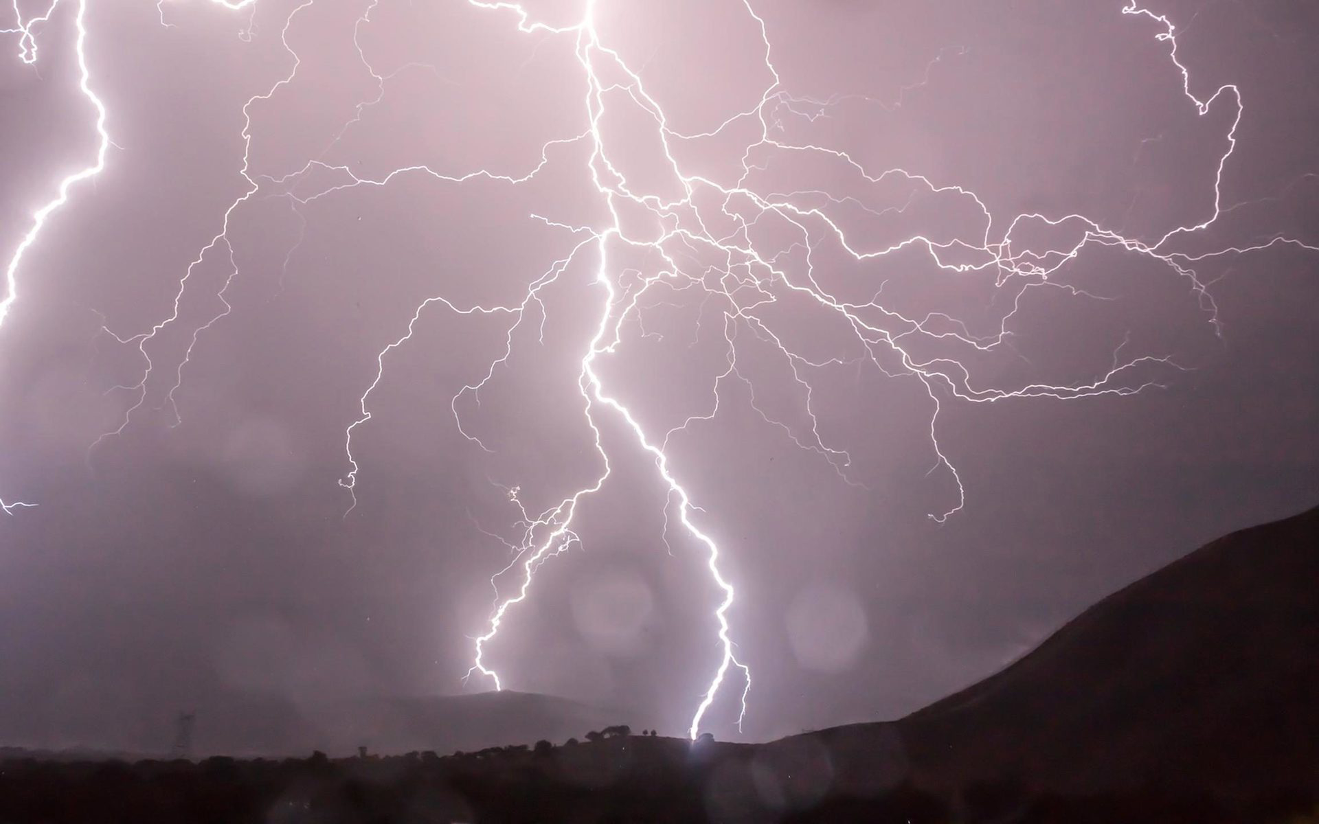 Pourquoi cet orage qui a éclaté il y a 5 ans fascine encore aujourd'hui