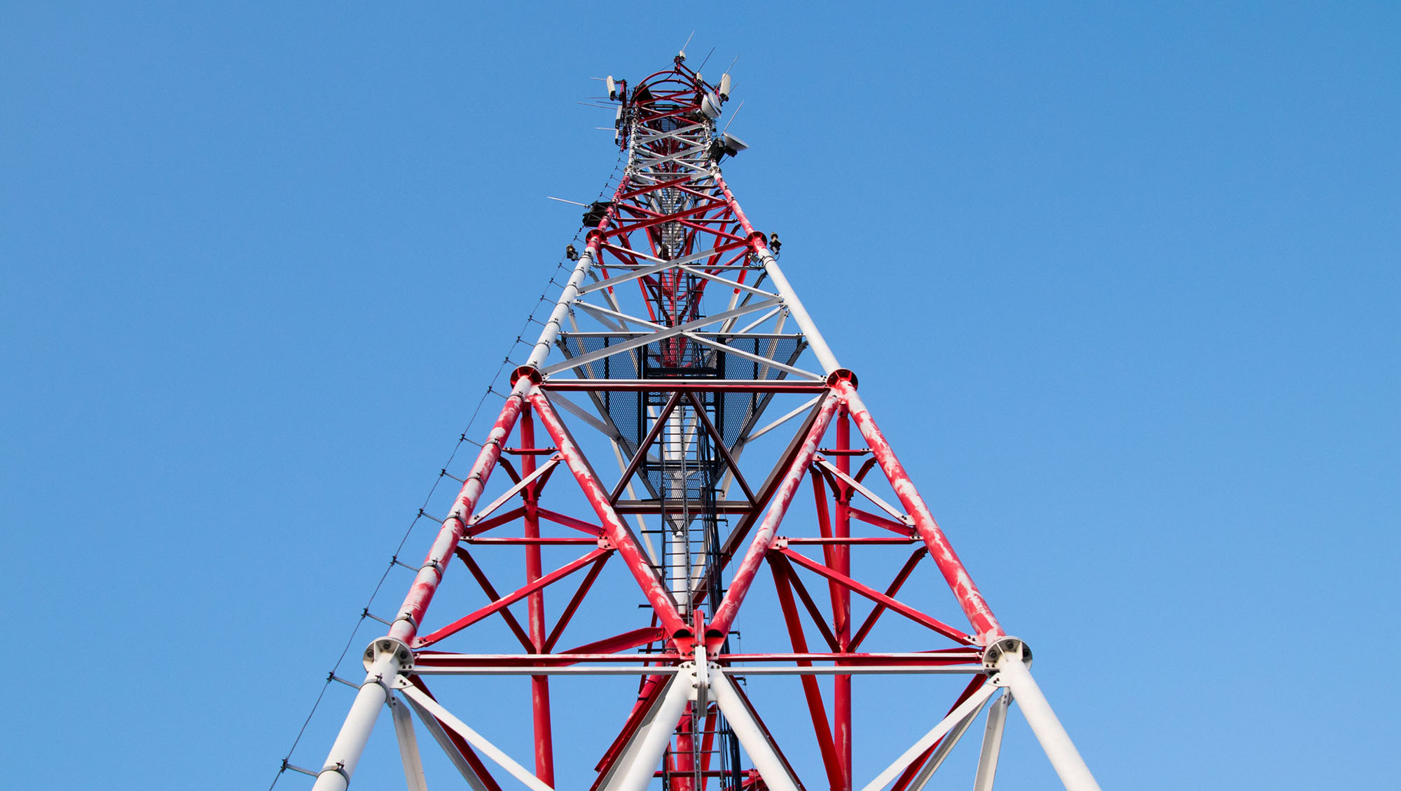DNP développe une Antenne réseau réflecteur afin d'étendre la couverture 5G