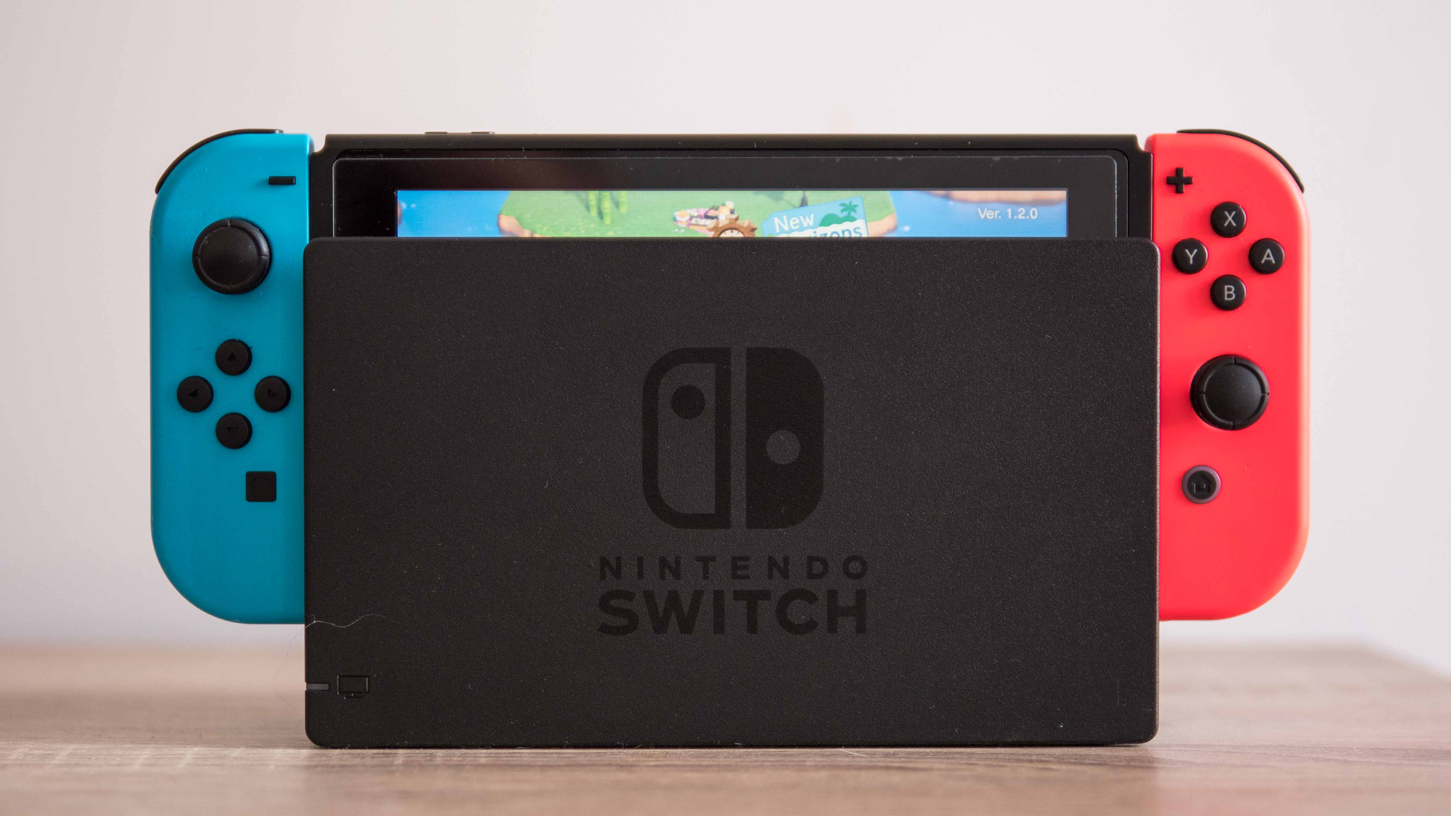 Чем отличается nintendo. Nintendo Switch OLED 2. Нинтендо свитч олед комплектация. Nintendo Switch OLED 64 ГБ. Нинтендо свитч олед 128 ГБ.