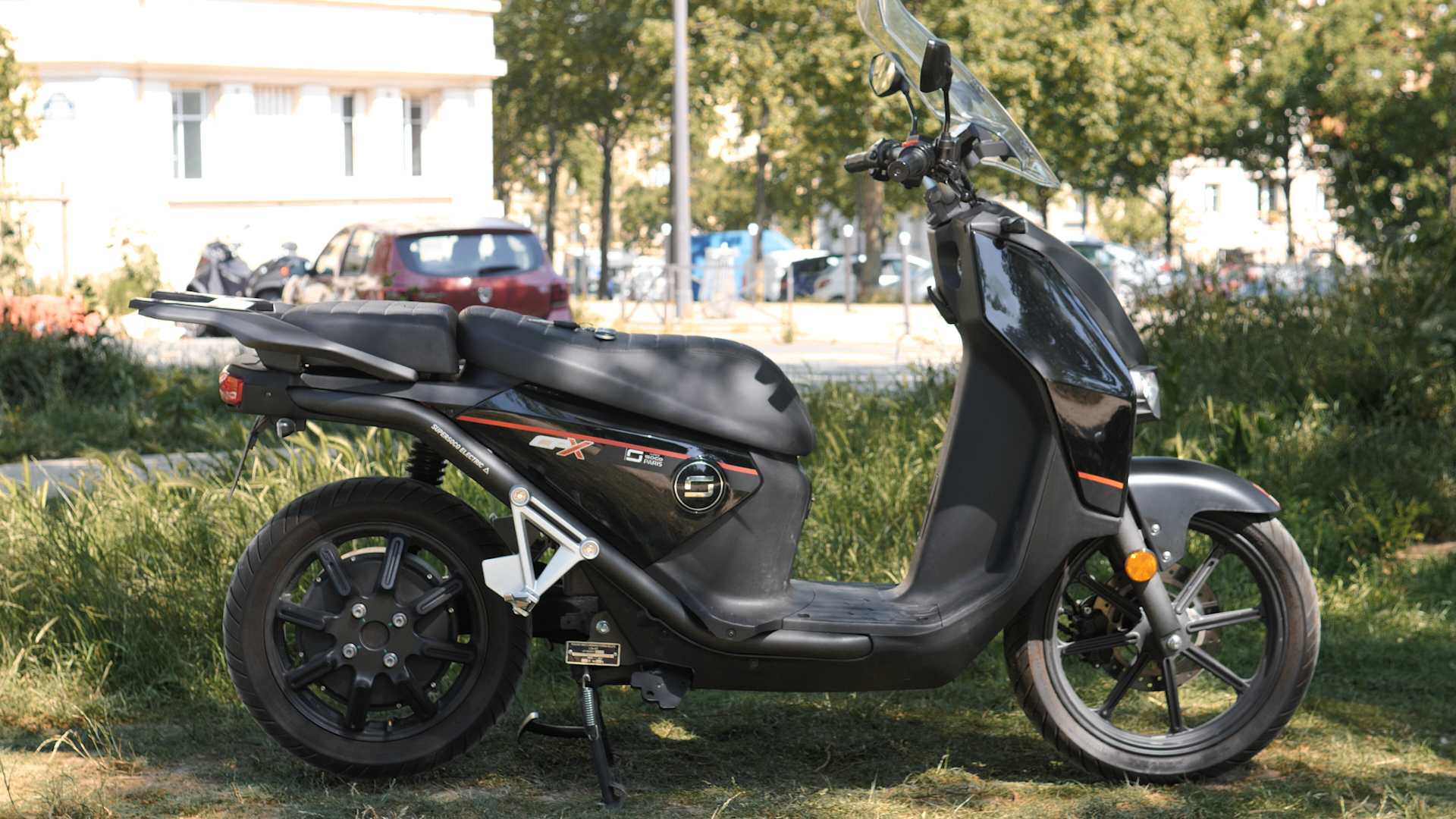 Scooter électrique abordable avec frein à disque avec CBS, éclairage LED -  Chine Meilleure moto électrique, deux vélos électriques Wheeler