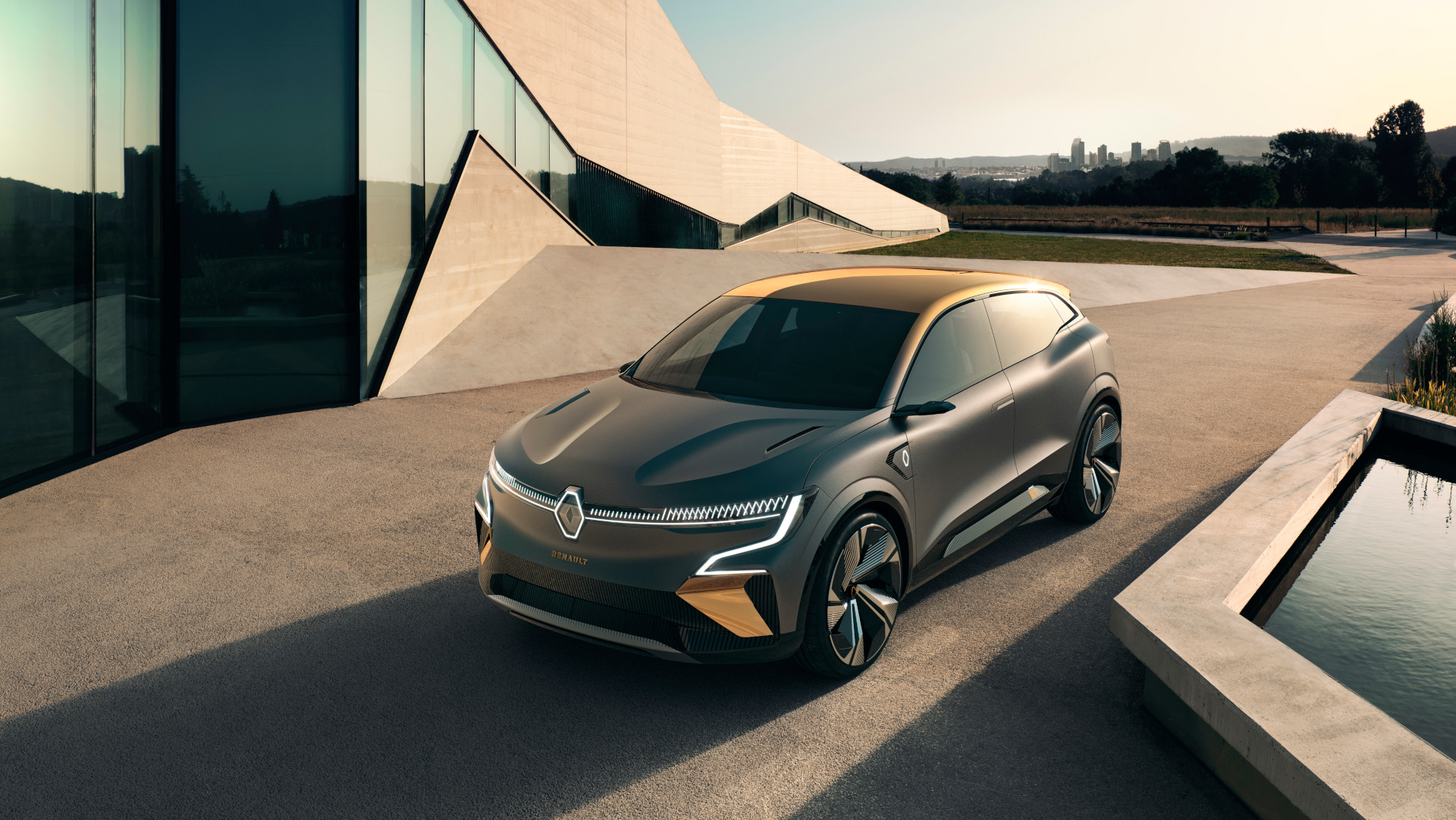 Nouveau logo Renault : il sera inauguré sur la future Mégane