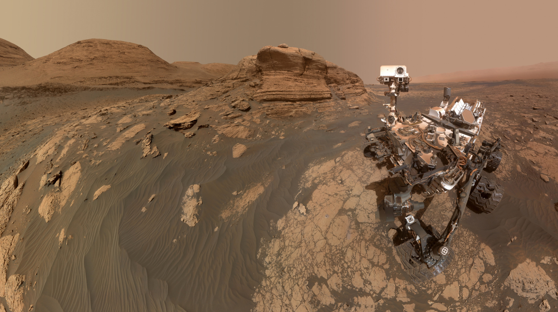 mont-mercou-curiosity-selfie.jpg