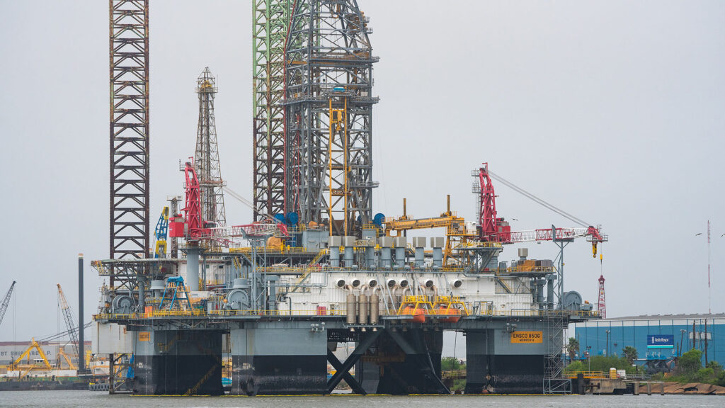 plateforme pétrolière