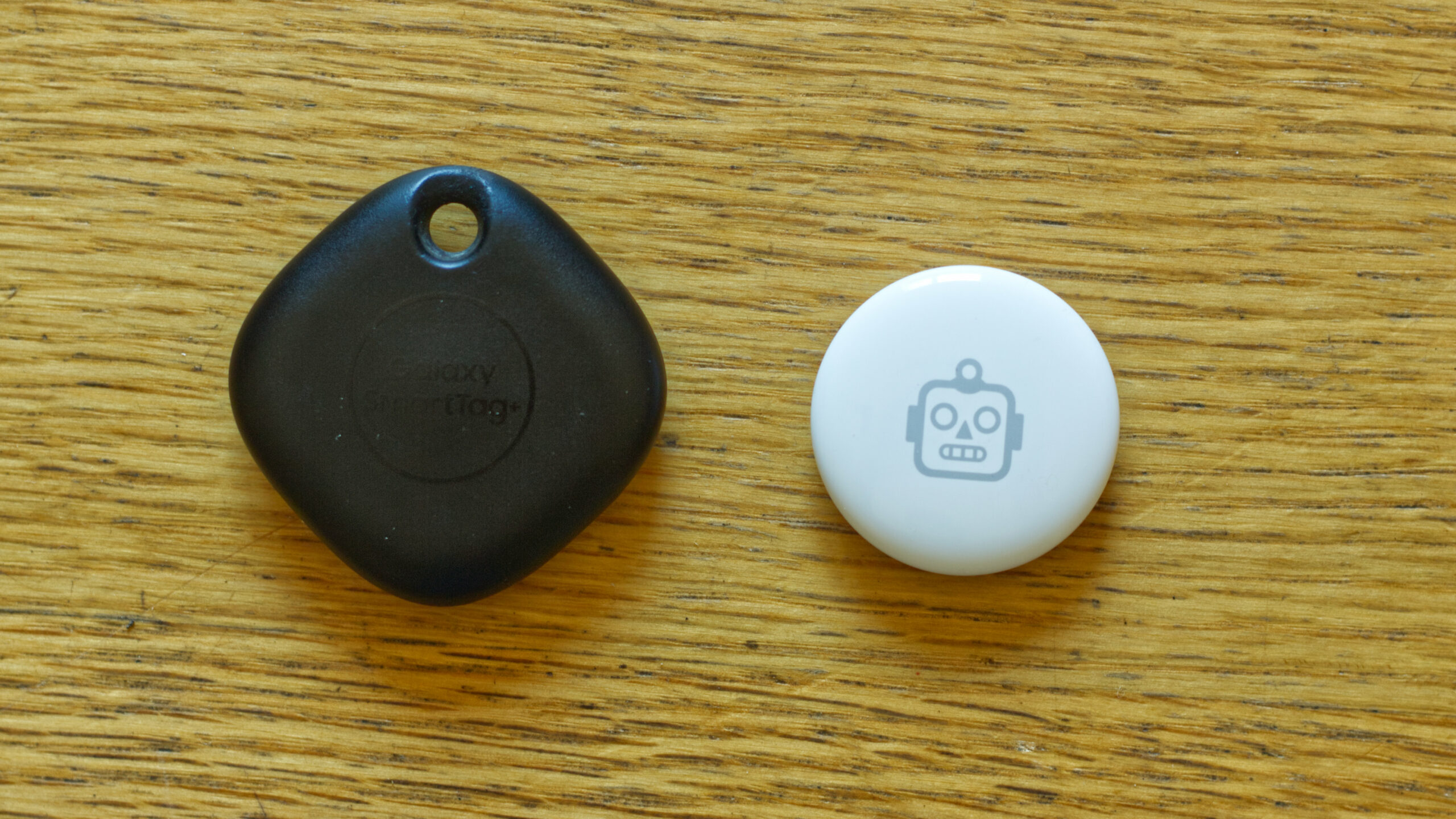 SmartTag 2 : Samsung lance un concurrent du AirTag avec un design bien  pratique