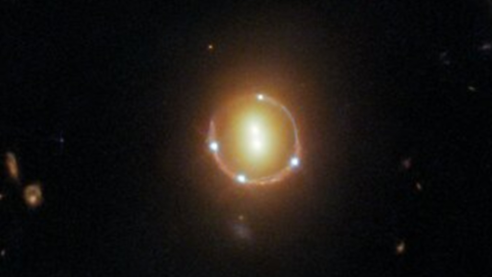 Hubble photographie un superbe « anneau d&apos;Einstein » : qu&apos;est-ce que ce phénomène ? - Numerama