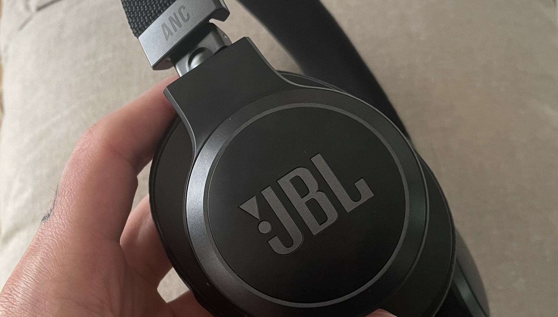 JBL Live 660NC – Casque audio supra-auriculaire sans fil – Écouteurs  Bluetooth avec réduction de bruit et commande pour appels – Autonomie  jusqu'à 50 heures – Bleu